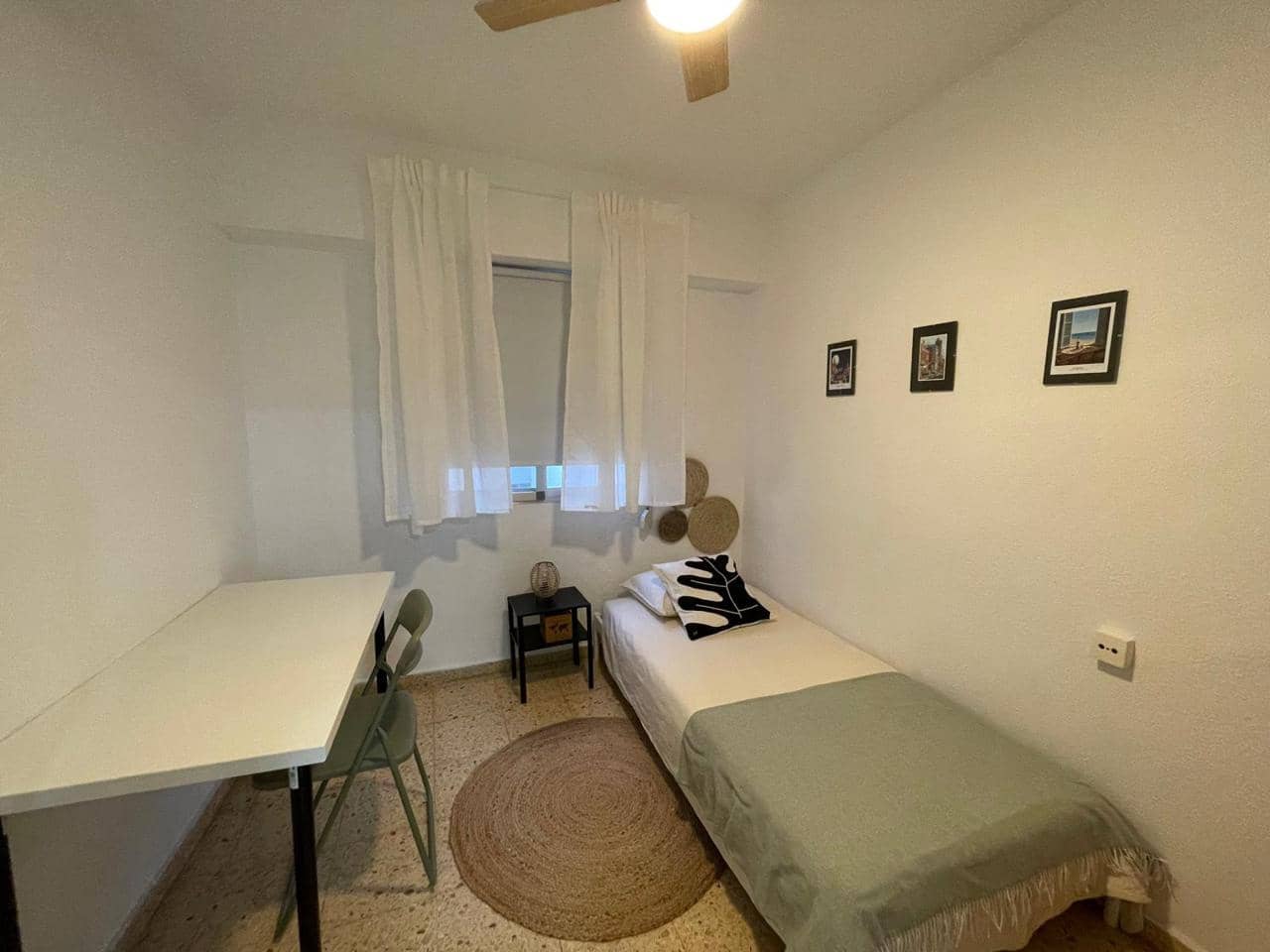 3 sovrum Lägenhet att hyra i Valencia stad - 1 300 € (Ref: 8931405)