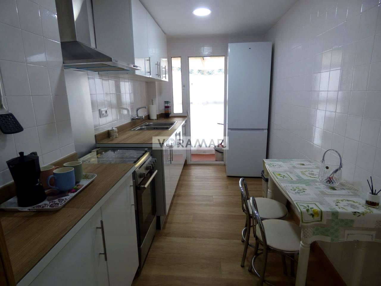 4 soveværelse Lejlighed til leje i Valencia by - € 2.000 (Ref: 8931551)