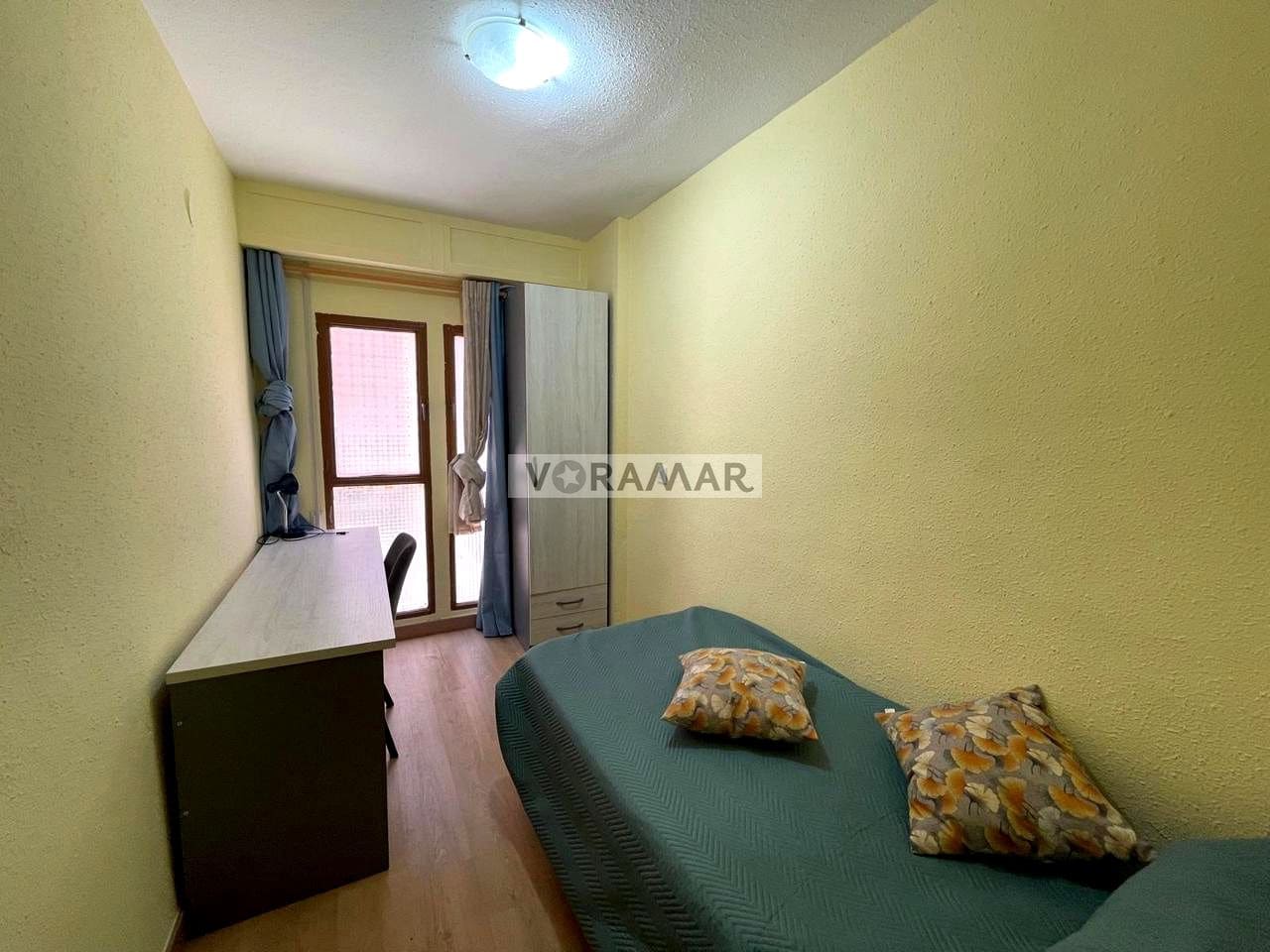 Appartement de 4 chambres à louer à Valence ville - 2 000 € (Ref: 8931551)