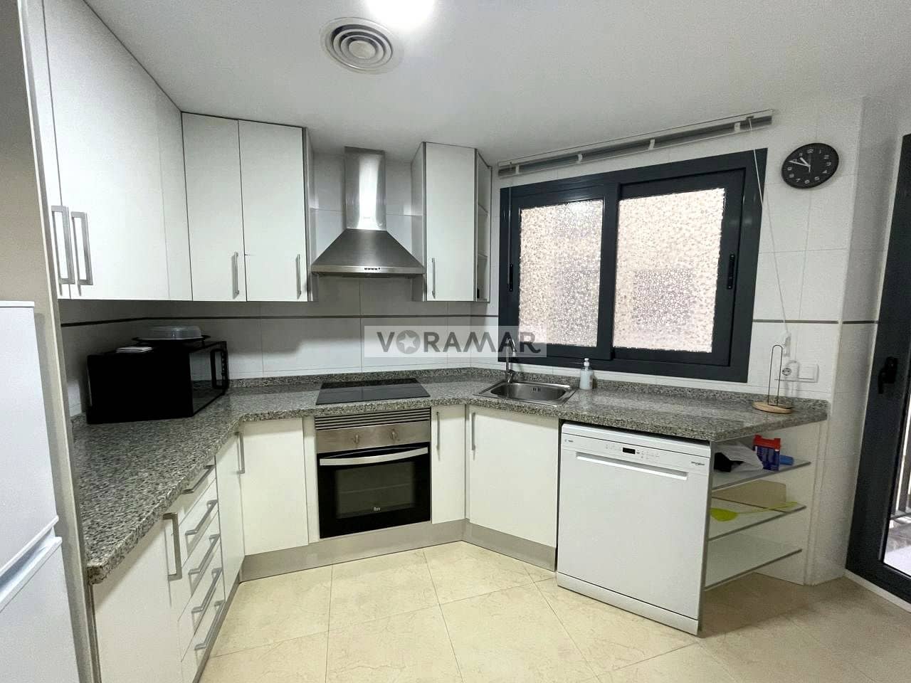 2 soverom Leilighet til leie i Alboraya / Alboraia med svømmebasseng garasje - € 1 400 (Ref: 8973385)