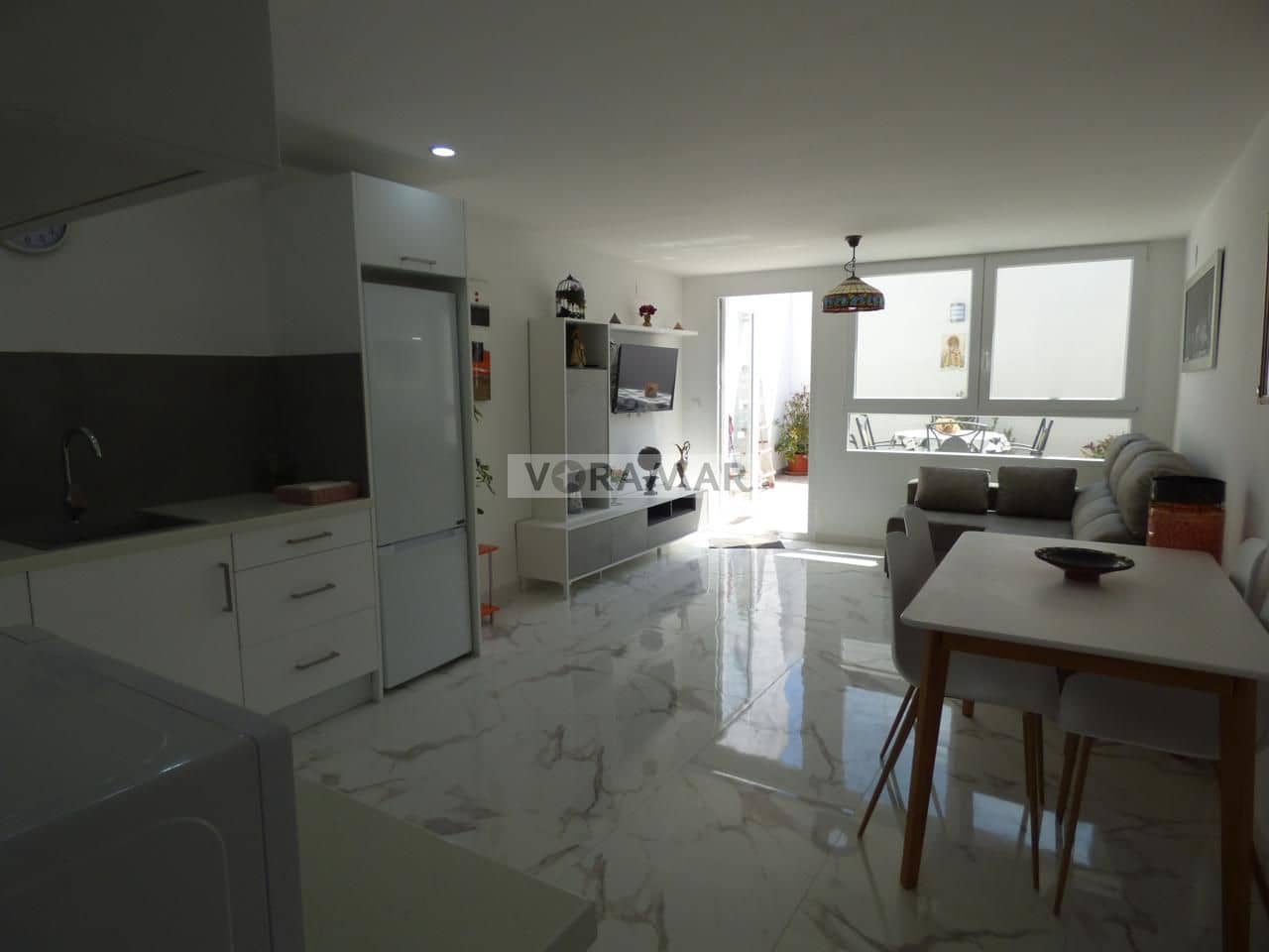 2 bedroom Flat for rent in Valencia city - € 1,400 (Ref: 9002048)