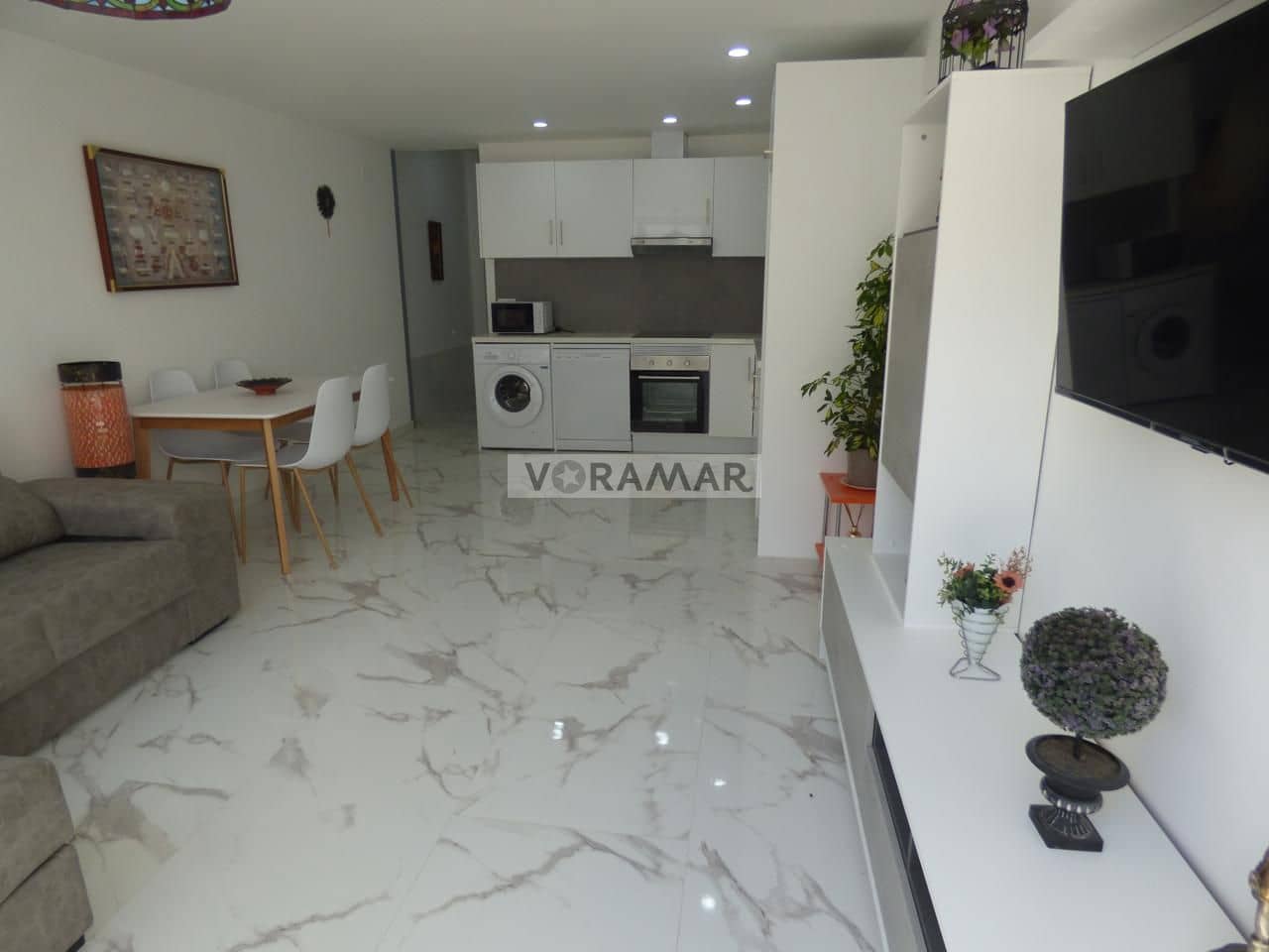2 bedroom Flat for rent in Valencia city - € 1,400 (Ref: 9002048)