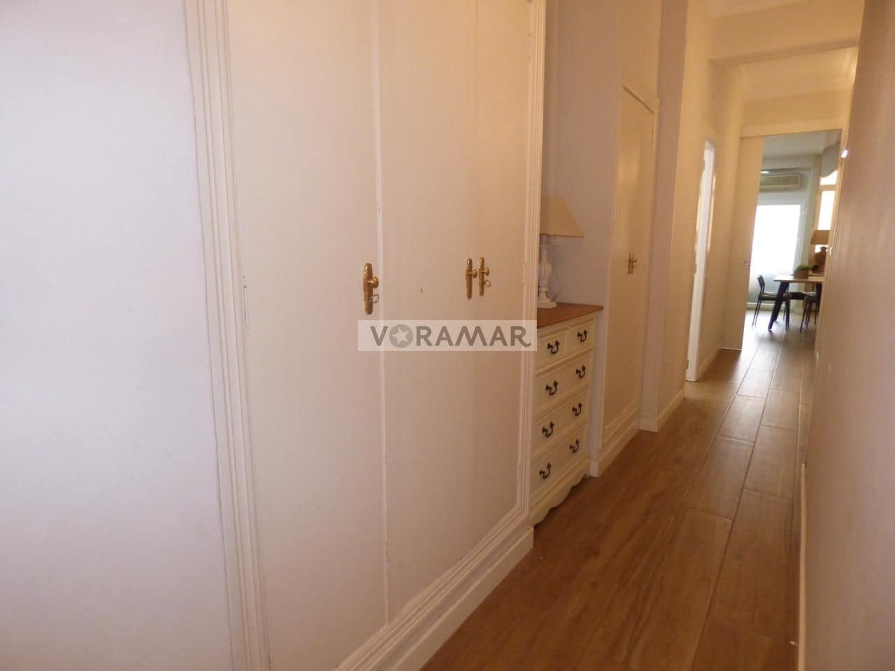 4 sypialnia Mieszkanie do wynajęcia w Miasto Walencja - 2 100 € (Ref: 9109864)