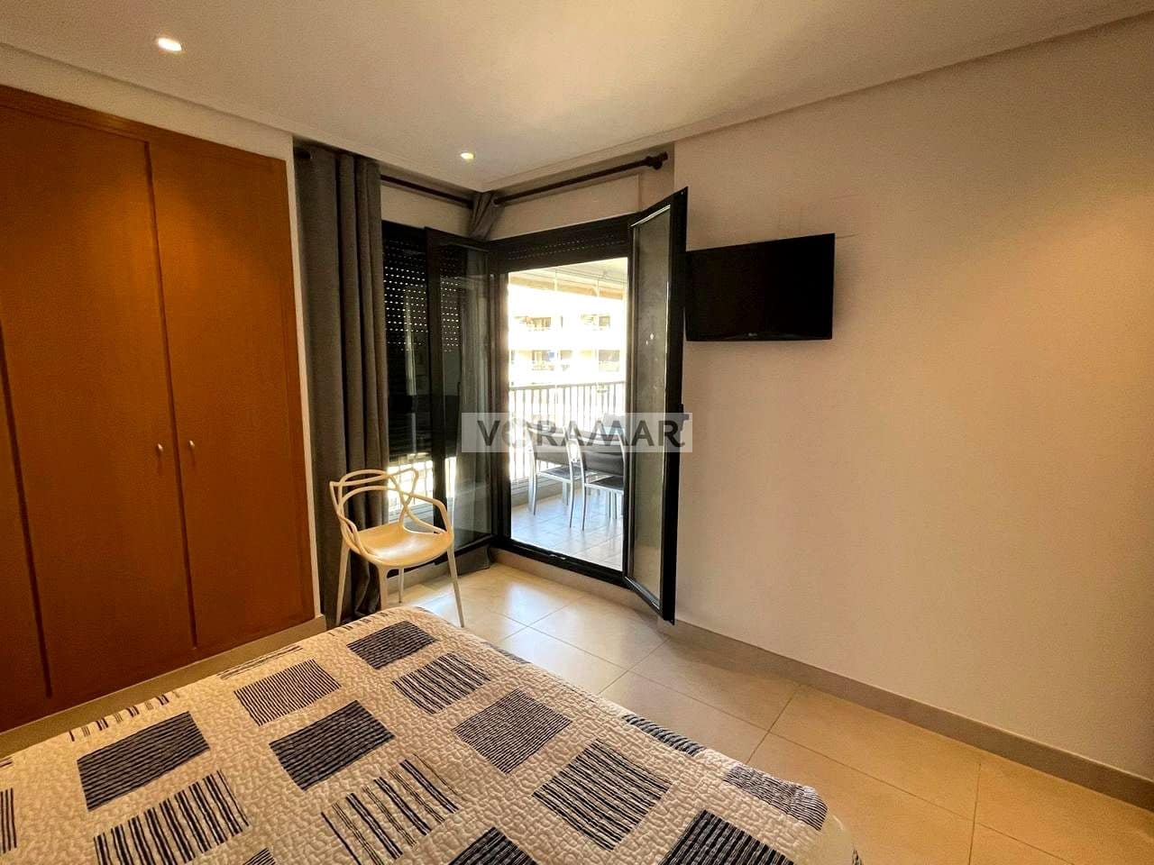 2 sovrum Lägenhet att hyra i Valencia stad med pool garage - 1 400 € (Ref: 9115177)