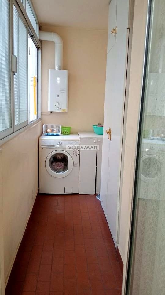3 bedroom Flat for rent in Valencia city - € 1,300 (Ref: 9115633)