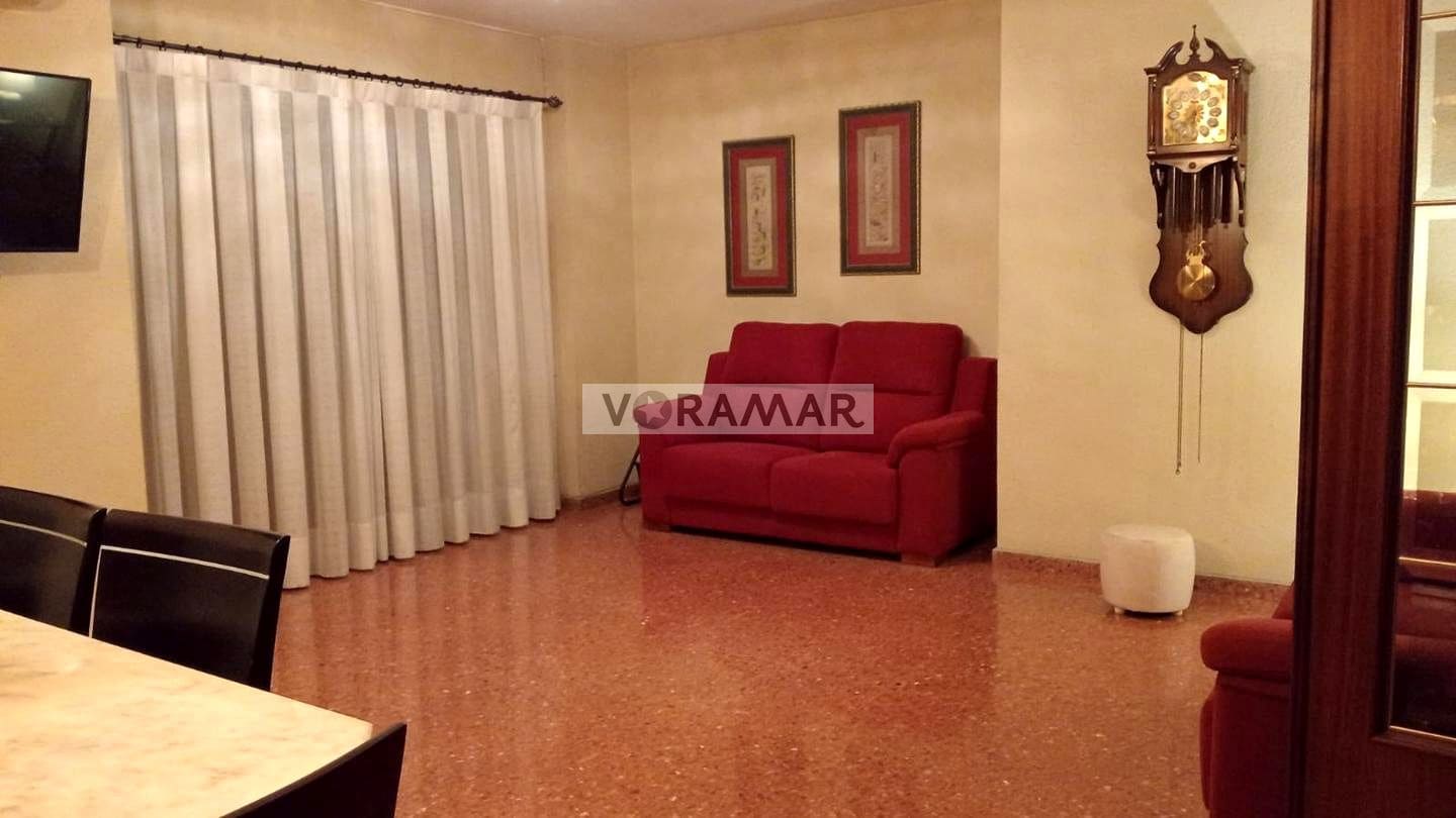3 bedroom Flat for rent in Valencia city - € 1,300 (Ref: 9115633)