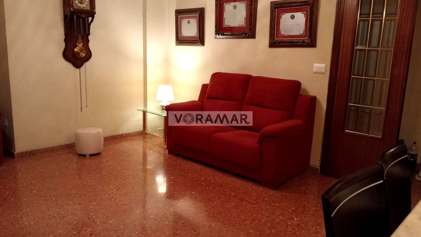 3 bedroom Flat for rent in Valencia city - € 1,300 (Ref: 9115633)