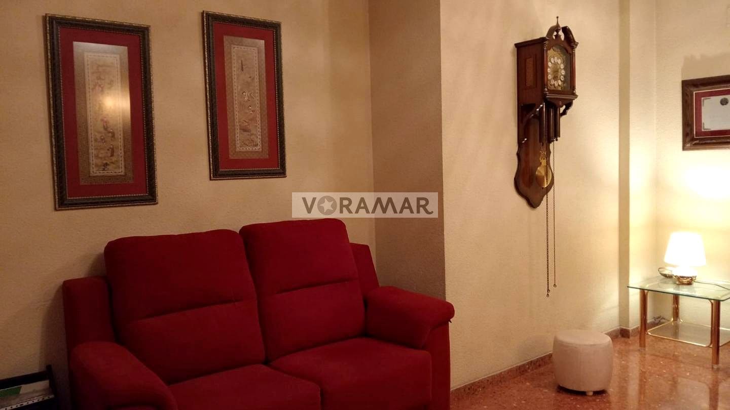 3 bedroom Flat for rent in Valencia city - € 1,300 (Ref: 9115633)