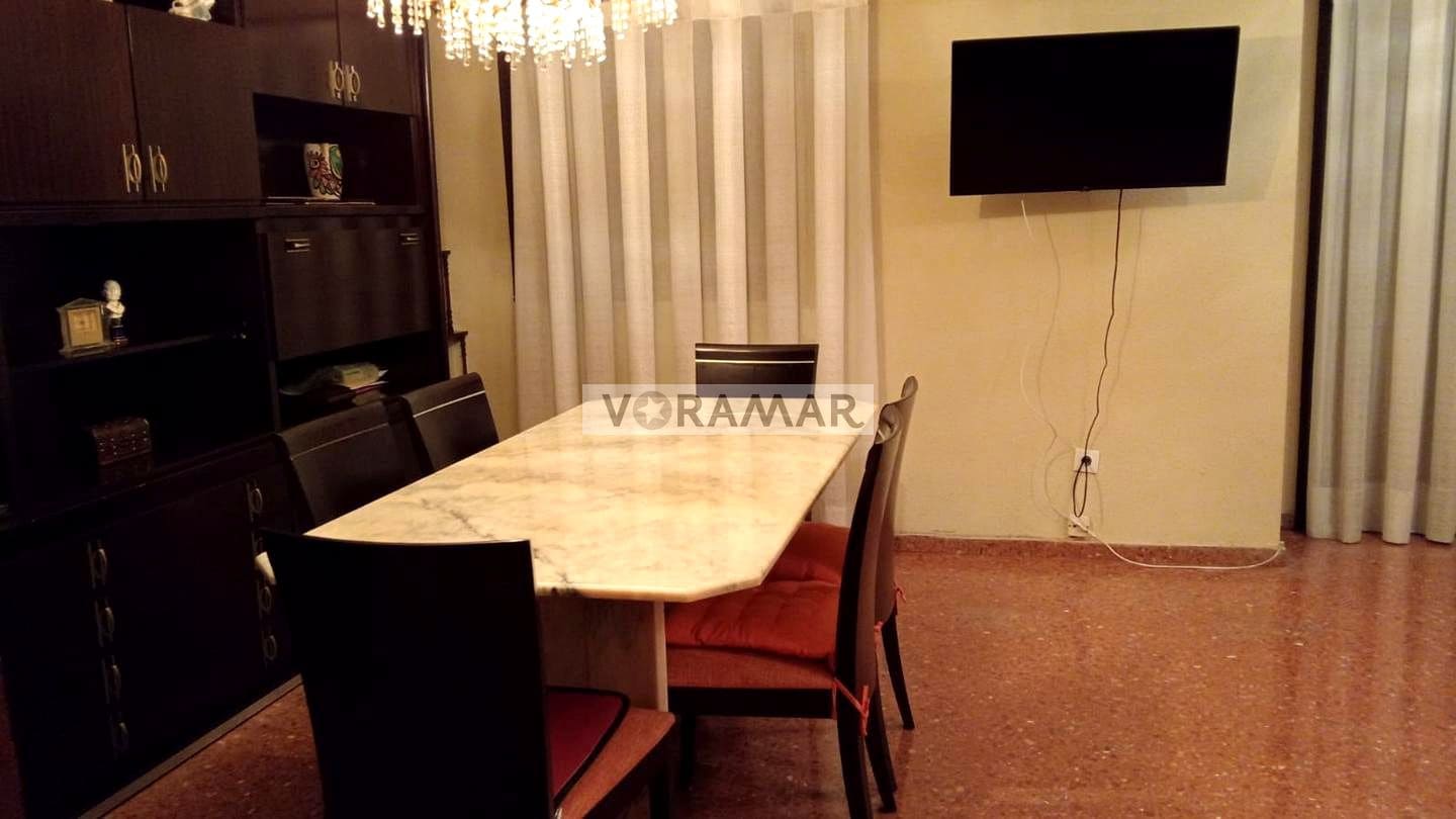 3 bedroom Flat for rent in Valencia city - € 1,300 (Ref: 9115633)