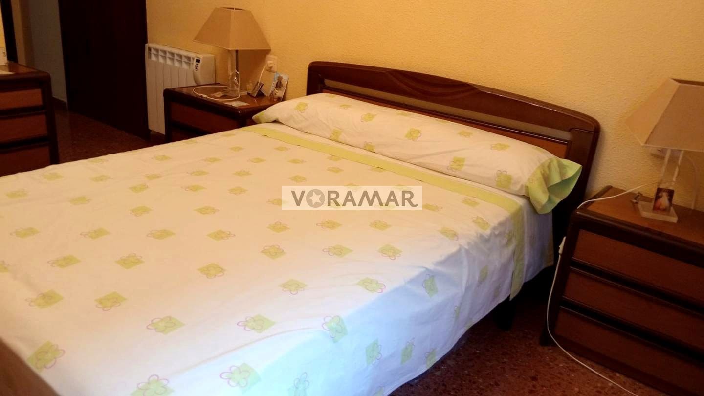 3 bedroom Flat for rent in Valencia city - € 1,300 (Ref: 9115633)
