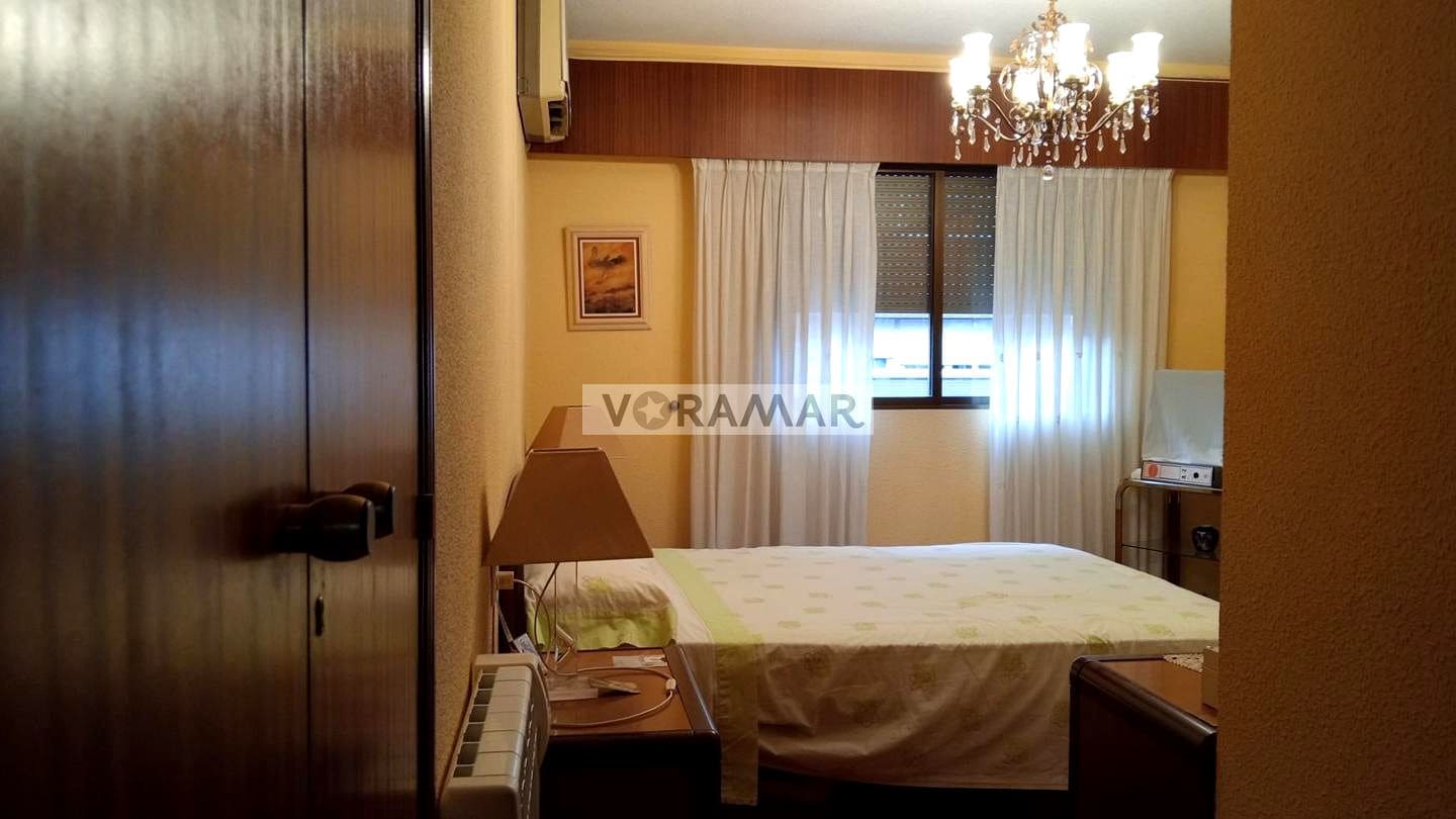 3 bedroom Flat for rent in Valencia city - € 1,300 (Ref: 9115633)