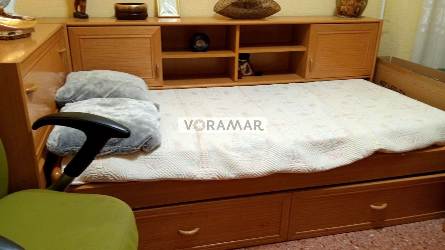 3 bedroom Flat for rent in Valencia city - € 1,300 (Ref: 9115633)