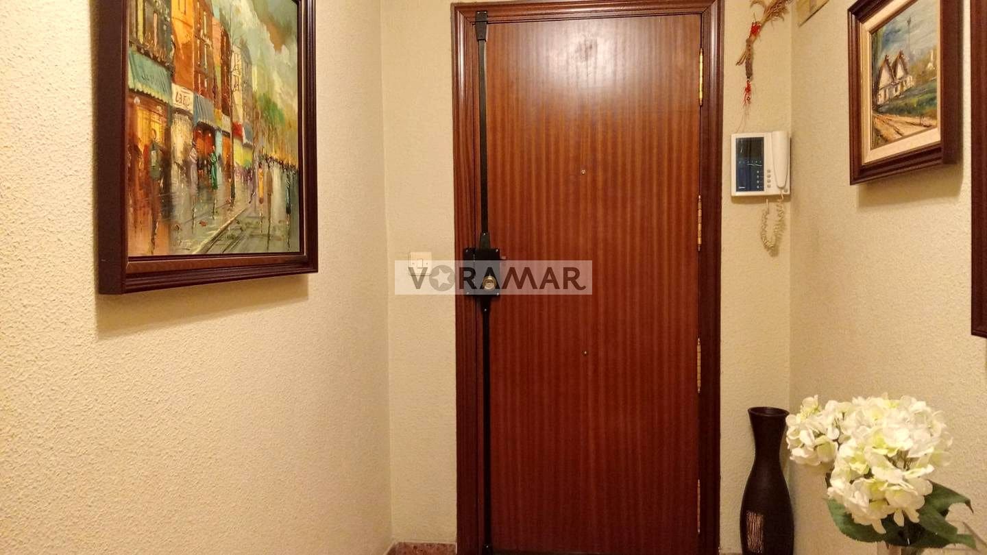 3 bedroom Flat for rent in Valencia city - € 1,300 (Ref: 9115633)
