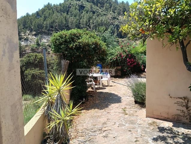 Grunde uden byggetilladelser til salg i Castellnovo - € 43.000 (Ref: 9146126)