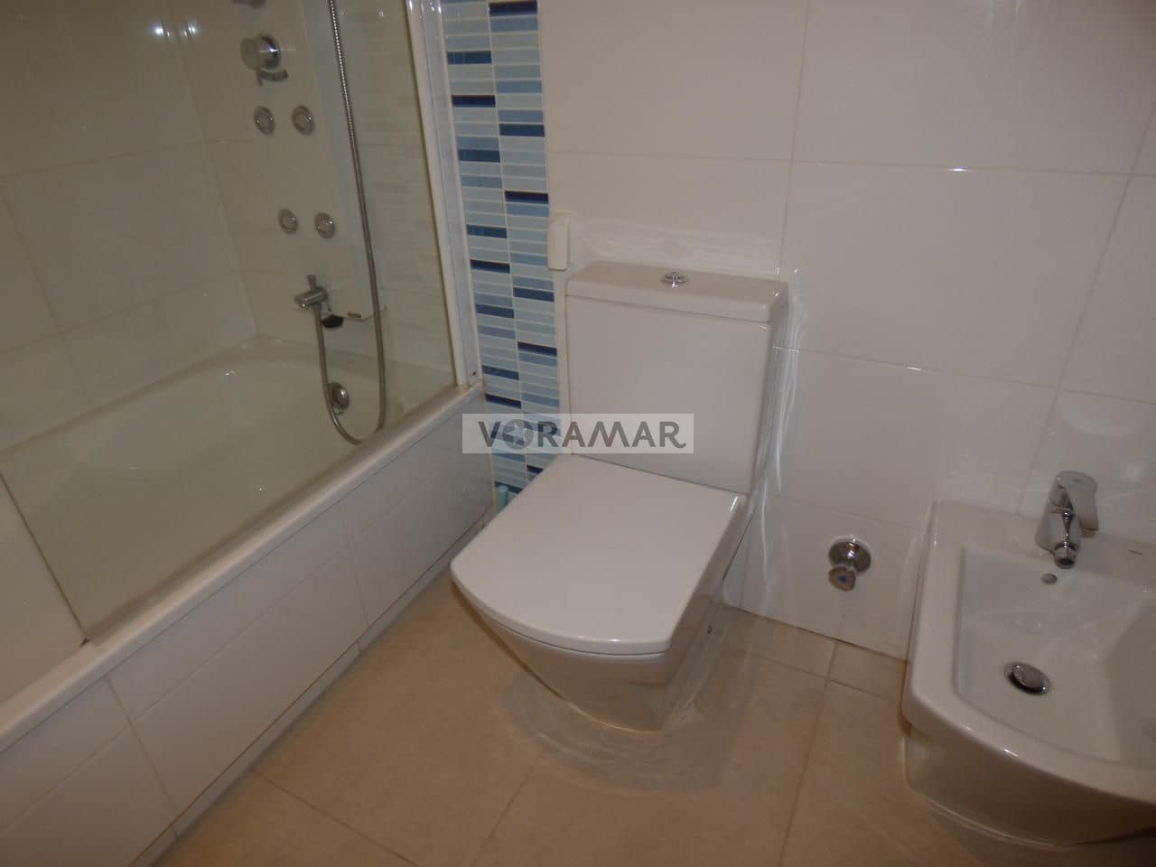 2 soveværelse Lejlighed til leje i Alboraya / Alboraia med garage - € 2.600 (Ref: 9147997)