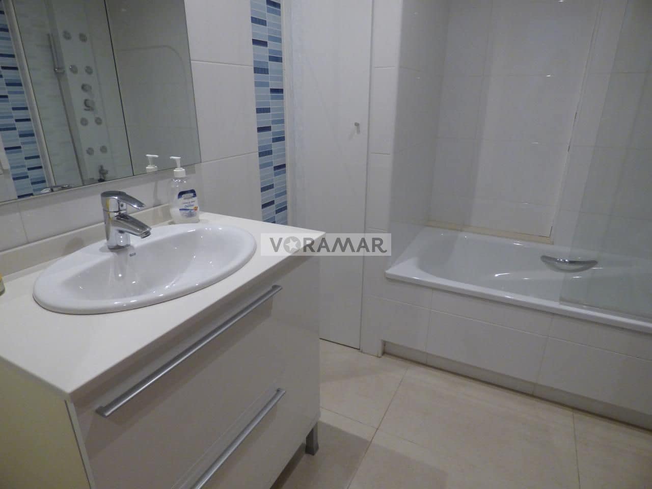 2 soveværelse Lejlighed til leje i Alboraya / Alboraia med garage - € 2.600 (Ref: 9147997)