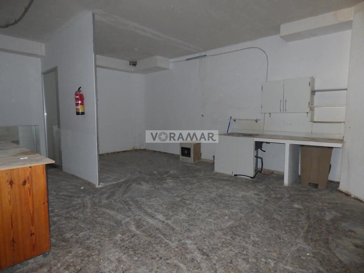Entreprise de 3 chambres à louer à Alboraya / Alboraia - 1 000 € (Ref: 9151148)