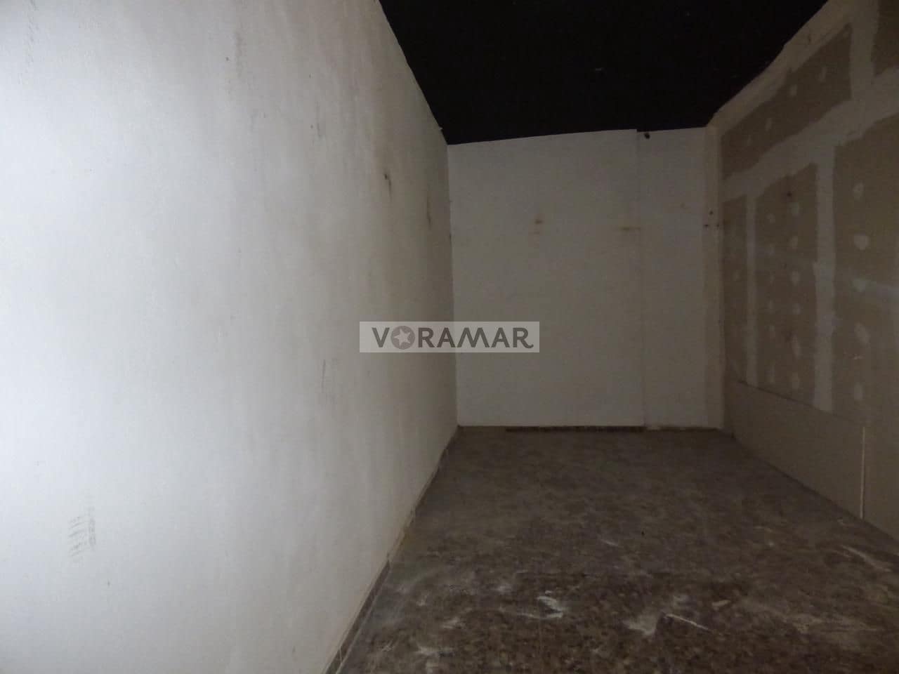 Entreprise de 3 chambres à louer à Alboraya / Alboraia - 1 000 € (Ref: 9151148)