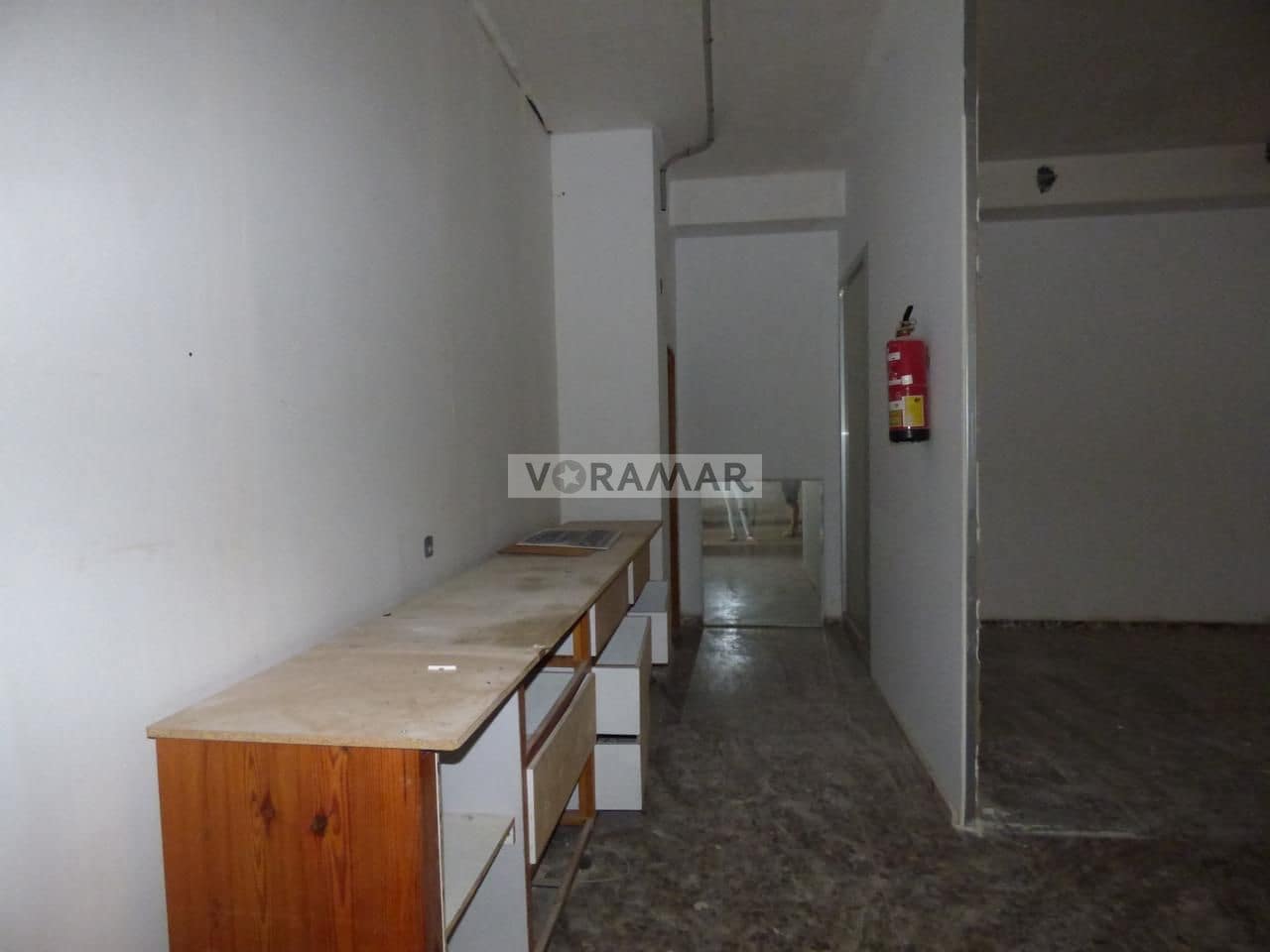 Entreprise de 3 chambres à louer à Alboraya / Alboraia - 1 000 € (Ref: 9151148)