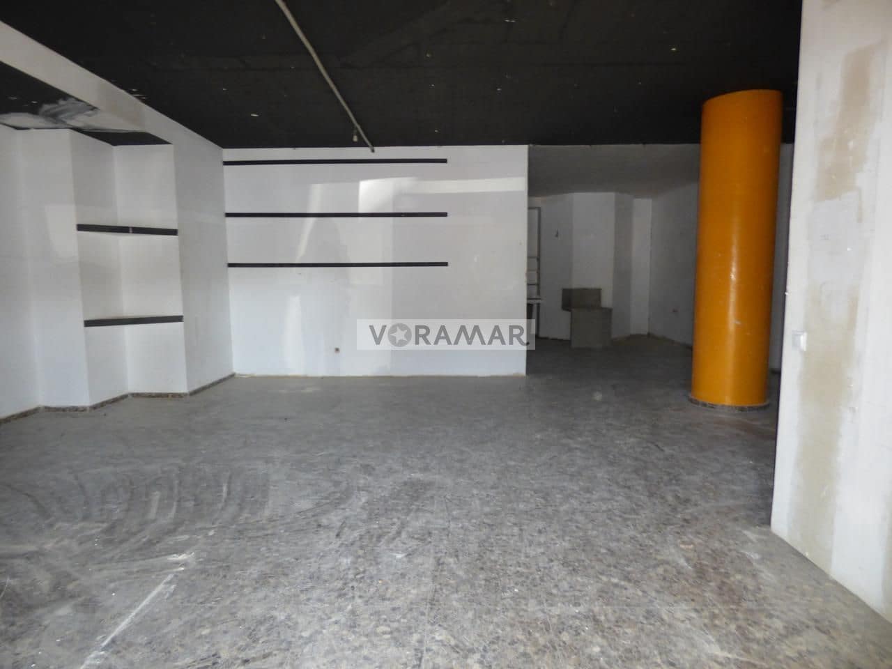 Entreprise de 3 chambres à louer à Alboraya / Alboraia - 1 000 € (Ref: 9151148)