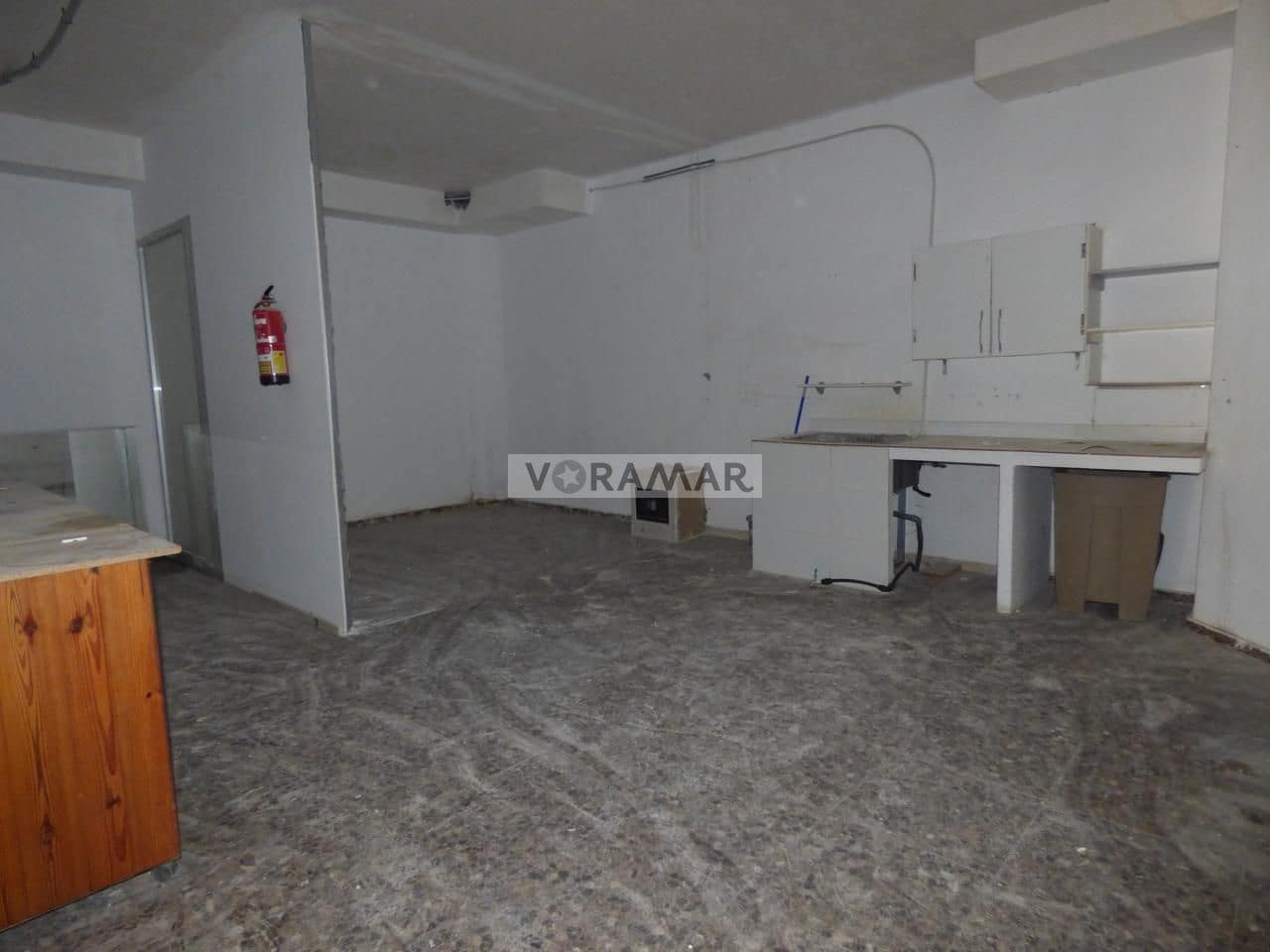 Entreprise de 3 chambres à louer à Alboraya / Alboraia - 1 000 € (Ref: 9151148)