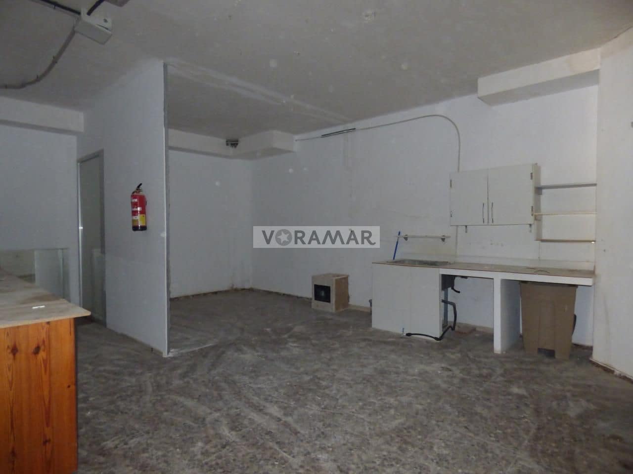 Entreprise de 3 chambres à louer à Alboraya / Alboraia - 1 000 € (Ref: 9151148)