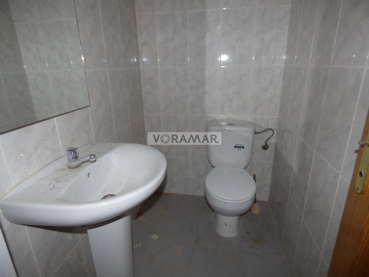 Entreprise de 3 chambres à louer à Alboraya / Alboraia - 1 000 € (Ref: 9151148)