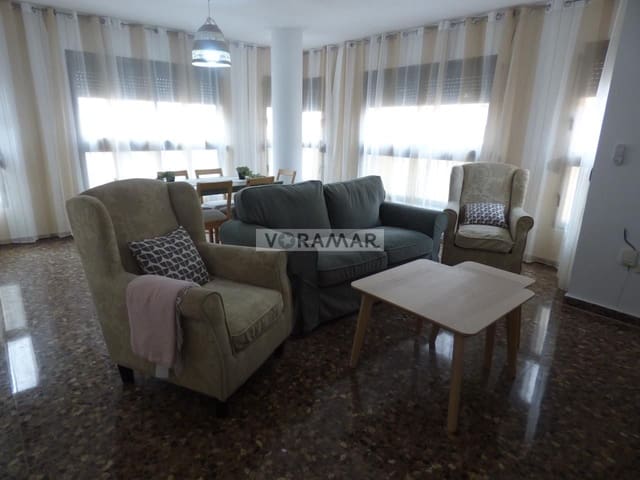 3 slaapkamer Flat te huur in Benicalap, Valencia stad - € 1.350 (Ref: 9161897)