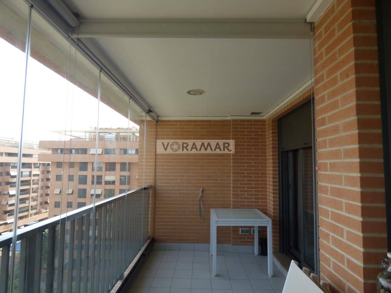 1 soverom Leilighet til leie i Valencia by med svømmebasseng - € 1 200 (Ref: 9235750)