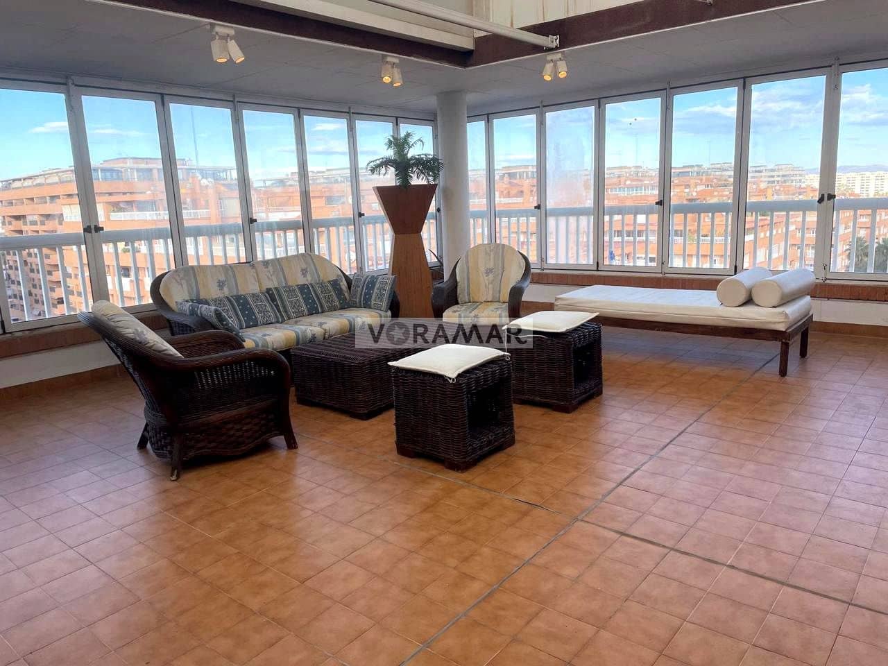 4 sypialnia Mieszkanie do wynajęcia w Alboraya / Alboraia z garażem - 2 300 € (Ref: 9337052)