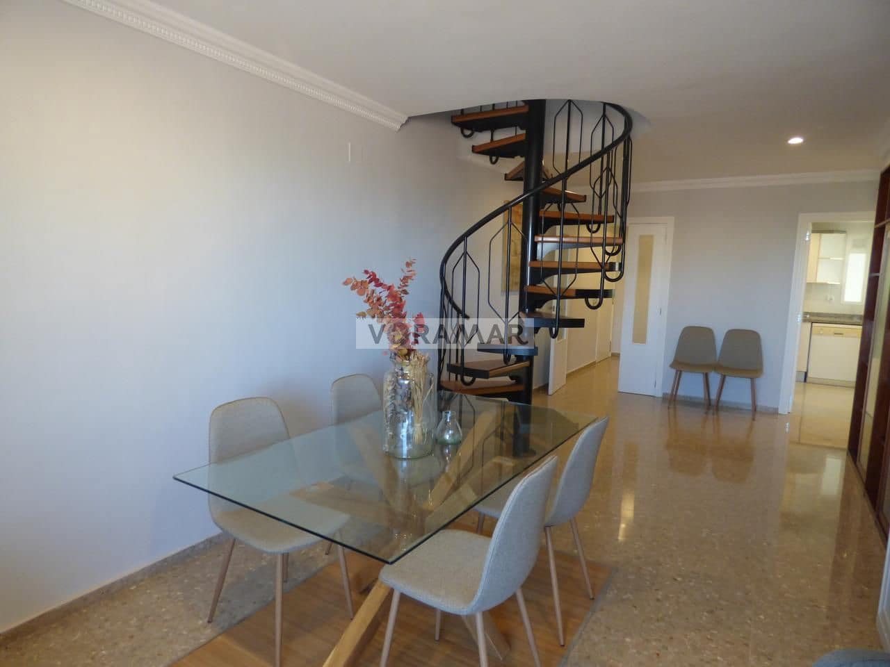 3 soveværelse Lejlighed til leje i Alboraya / Alboraia med garage - € 2.500 (Ref: 9346596)