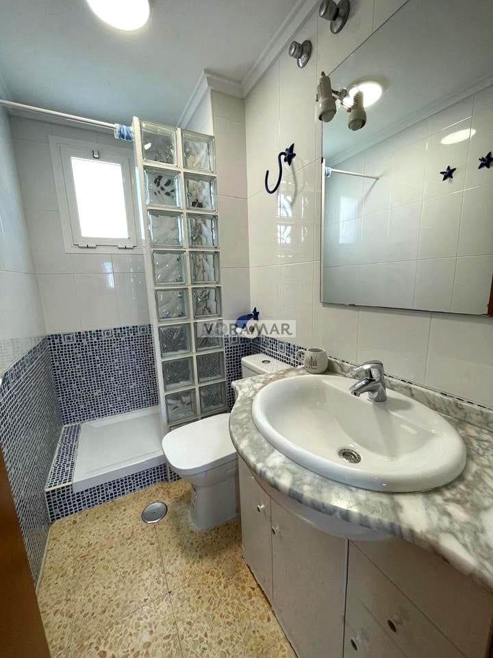 3 sovrum Lägenhet att hyra i Valencia stad - 1 300 € (Ref: 9383251)