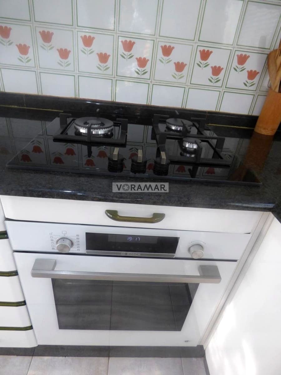 3 sovrum Lägenhet att hyra i Valencia stad - 1 300 € (Ref: 9383251)