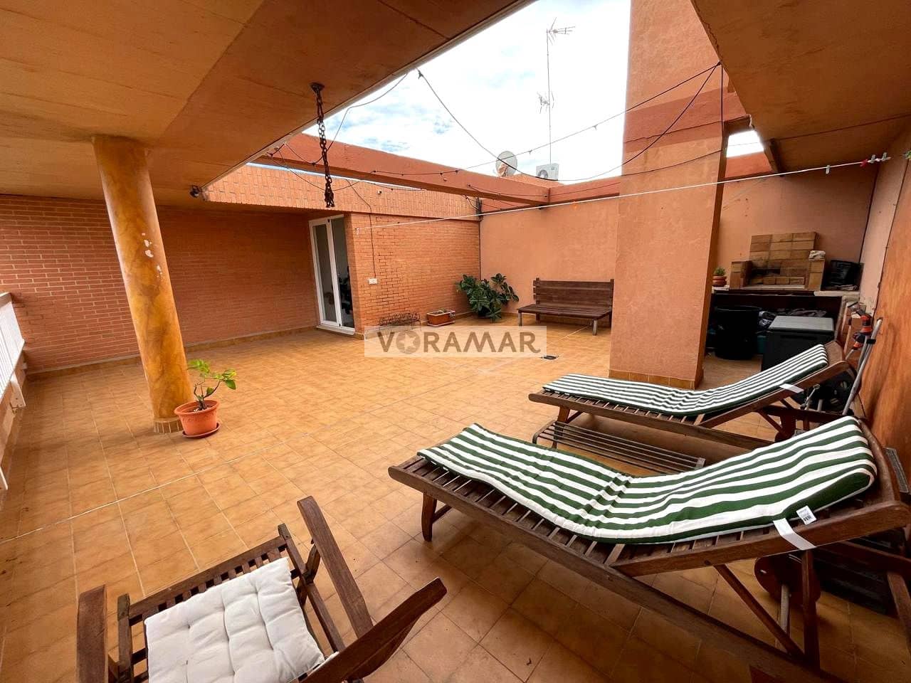 2 soverom Leilighet til leie i Alboraya / Alboraia med garasje - € 1 900 (Ref: 9394278)