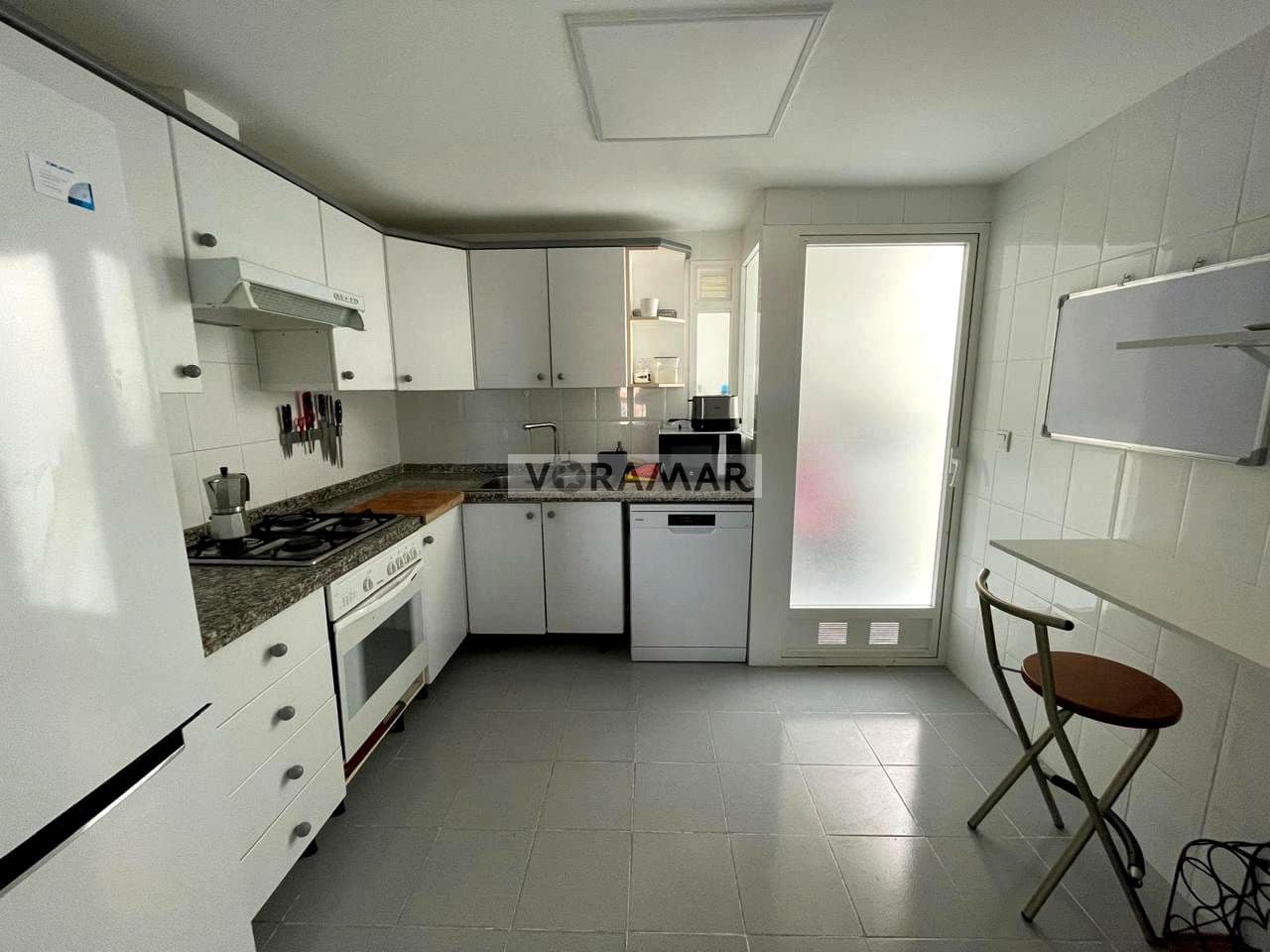 2 soverom Leilighet til leie i Alboraya / Alboraia med garasje - € 1 900 (Ref: 9394278)