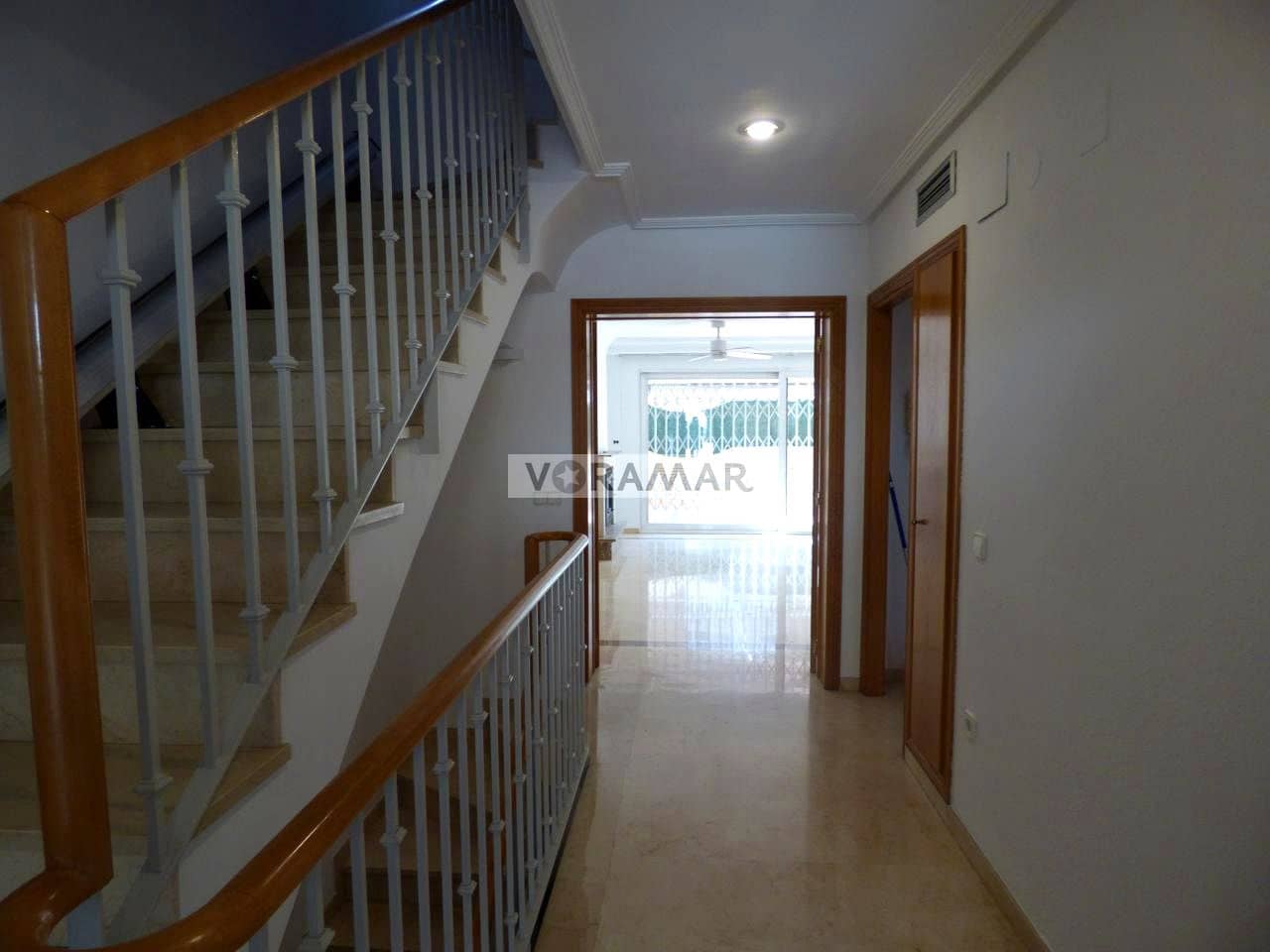 4 makuuhuone Huvila vuokrattavana paikassa Alboraya / Alboraia mukana 
autotalli - 3 500 € (Ref: 9404692)