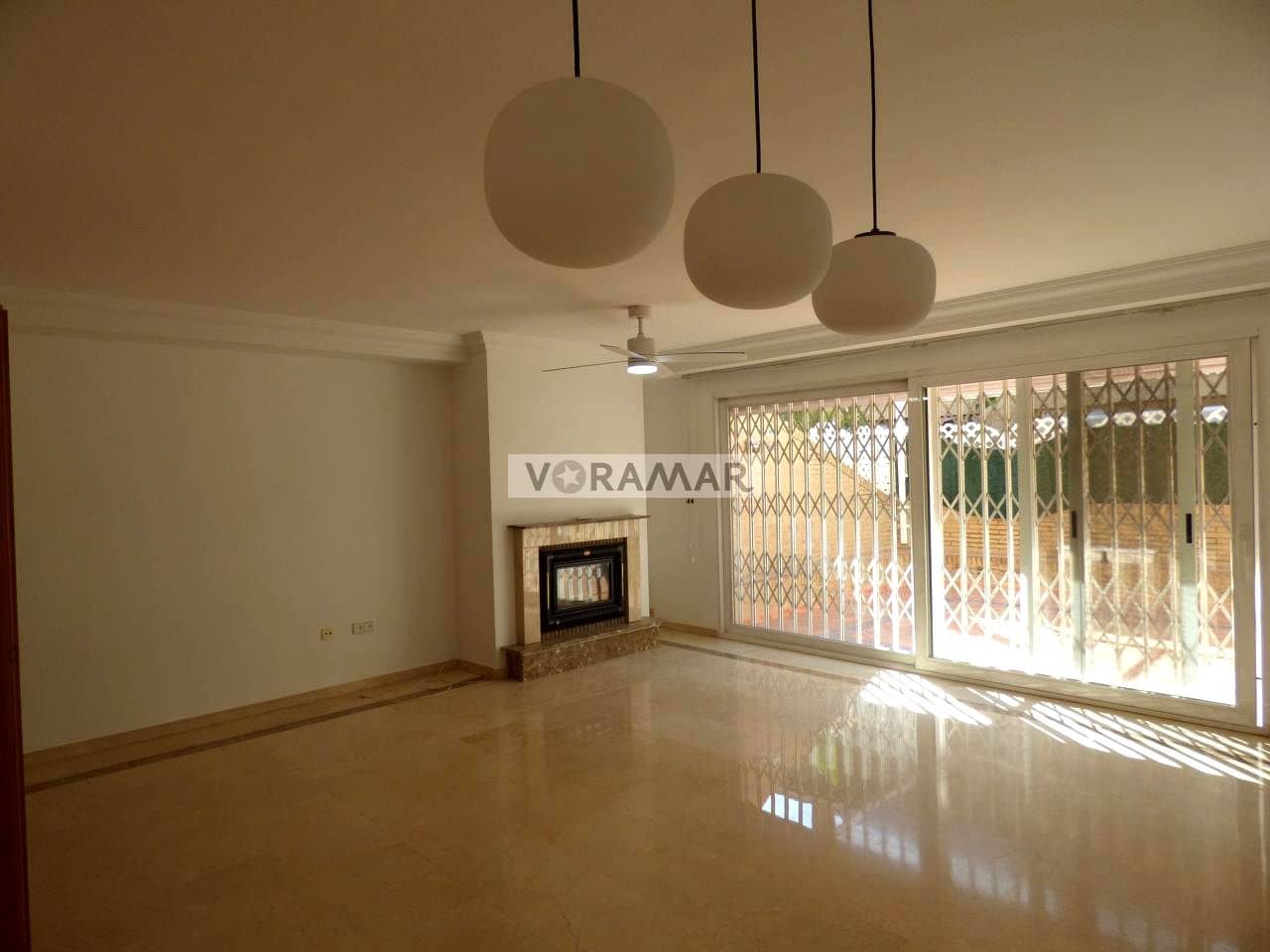 4 makuuhuone Huvila vuokrattavana paikassa Alboraya / Alboraia mukana 
autotalli - 3 500 € (Ref: 9404692)