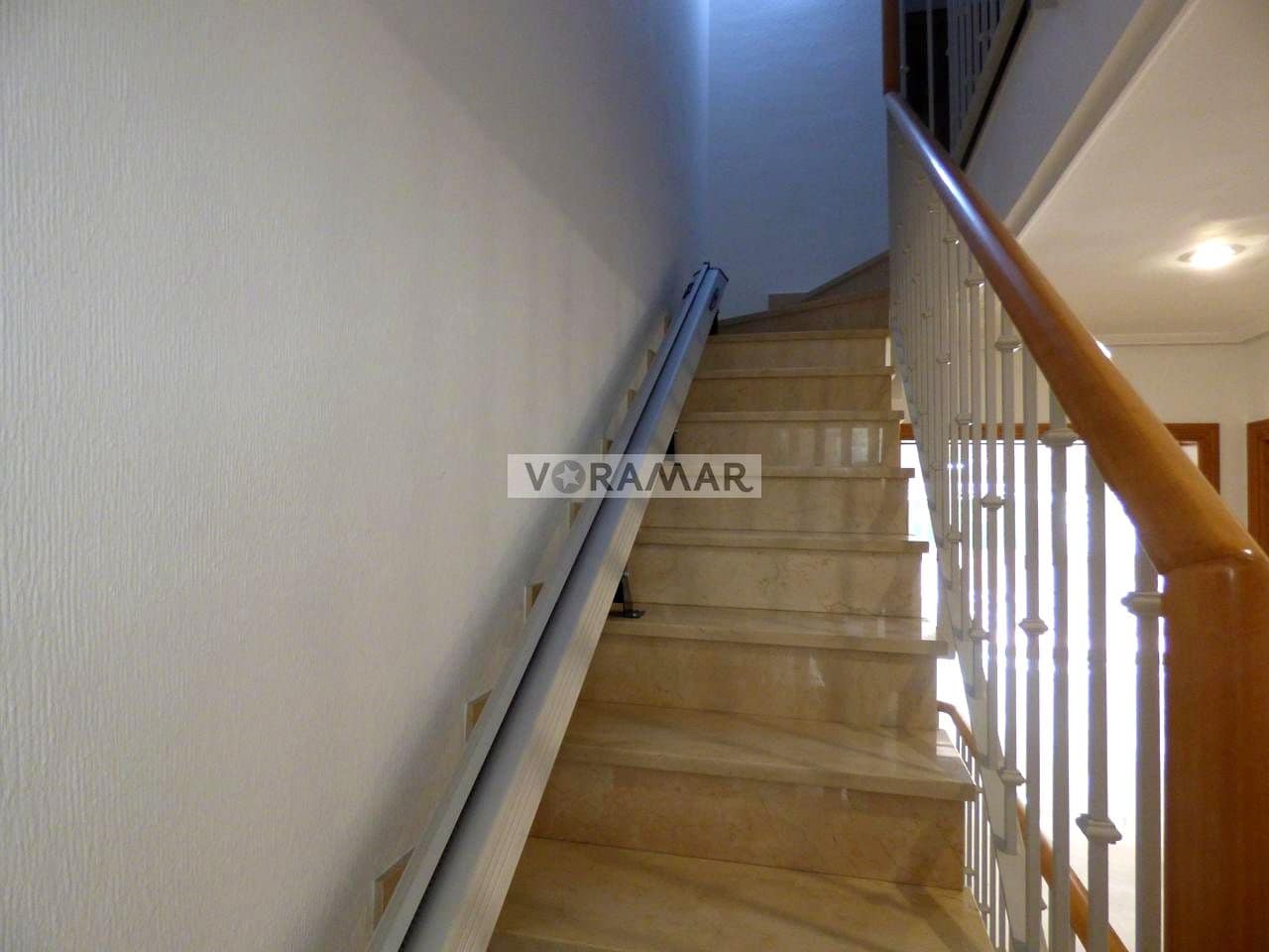 4 makuuhuone Huvila vuokrattavana paikassa Alboraya / Alboraia mukana 
autotalli - 3 500 € (Ref: 9404692)