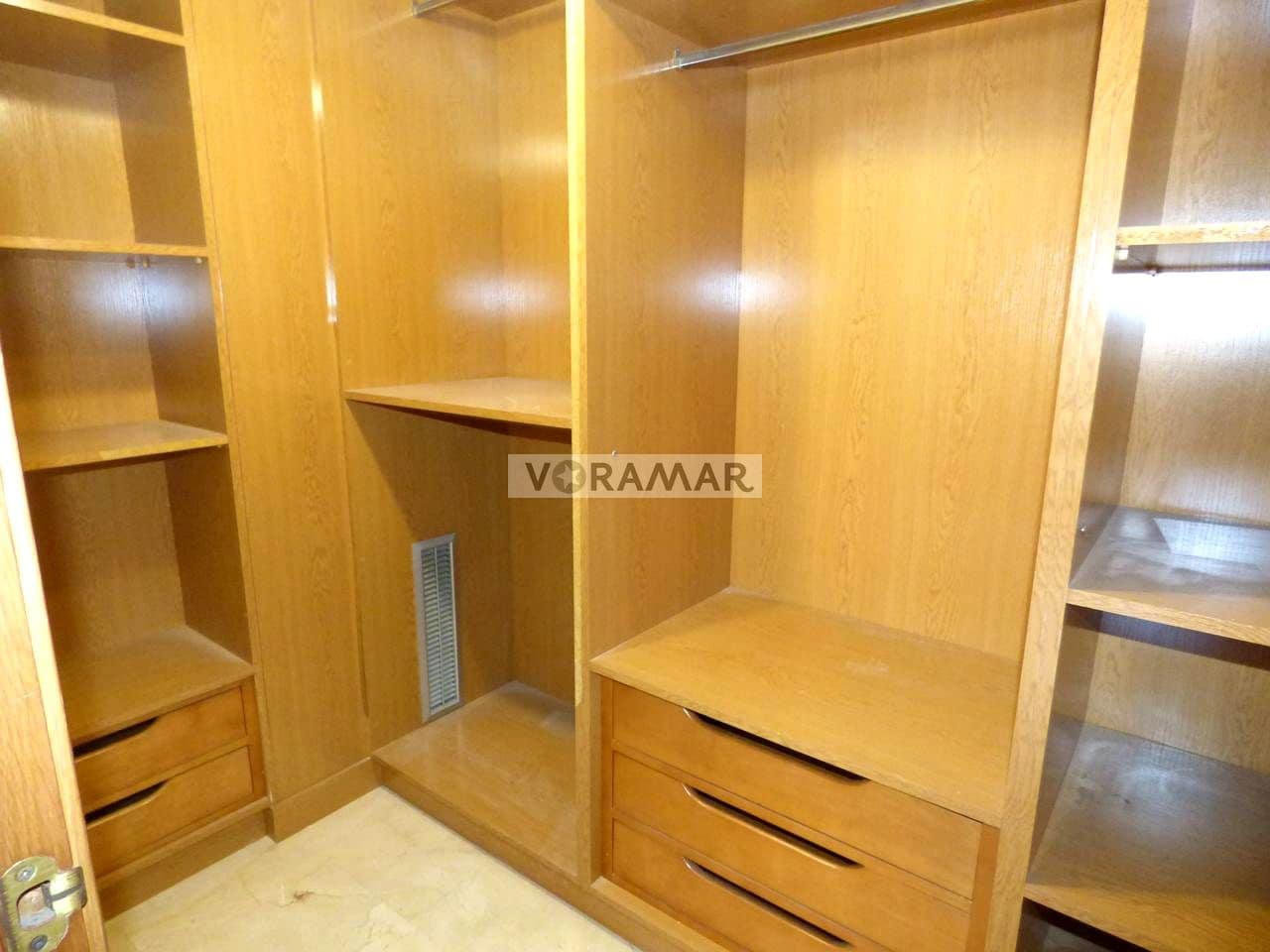 4 makuuhuone Huvila vuokrattavana paikassa Alboraya / Alboraia mukana 
autotalli - 3 500 € (Ref: 9404692)