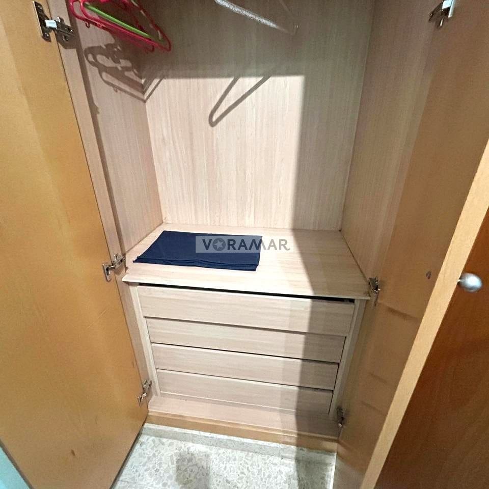 3 soverom Leilighet til leie i Valencia by med garasje - € 1 800 (Ref: 9516514)