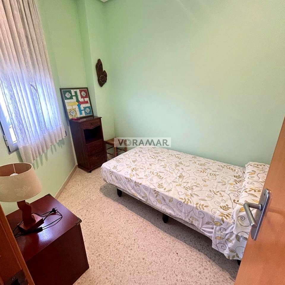 3 soverom Leilighet til leie i Valencia by med garasje - € 1 800 (Ref: 9516514)