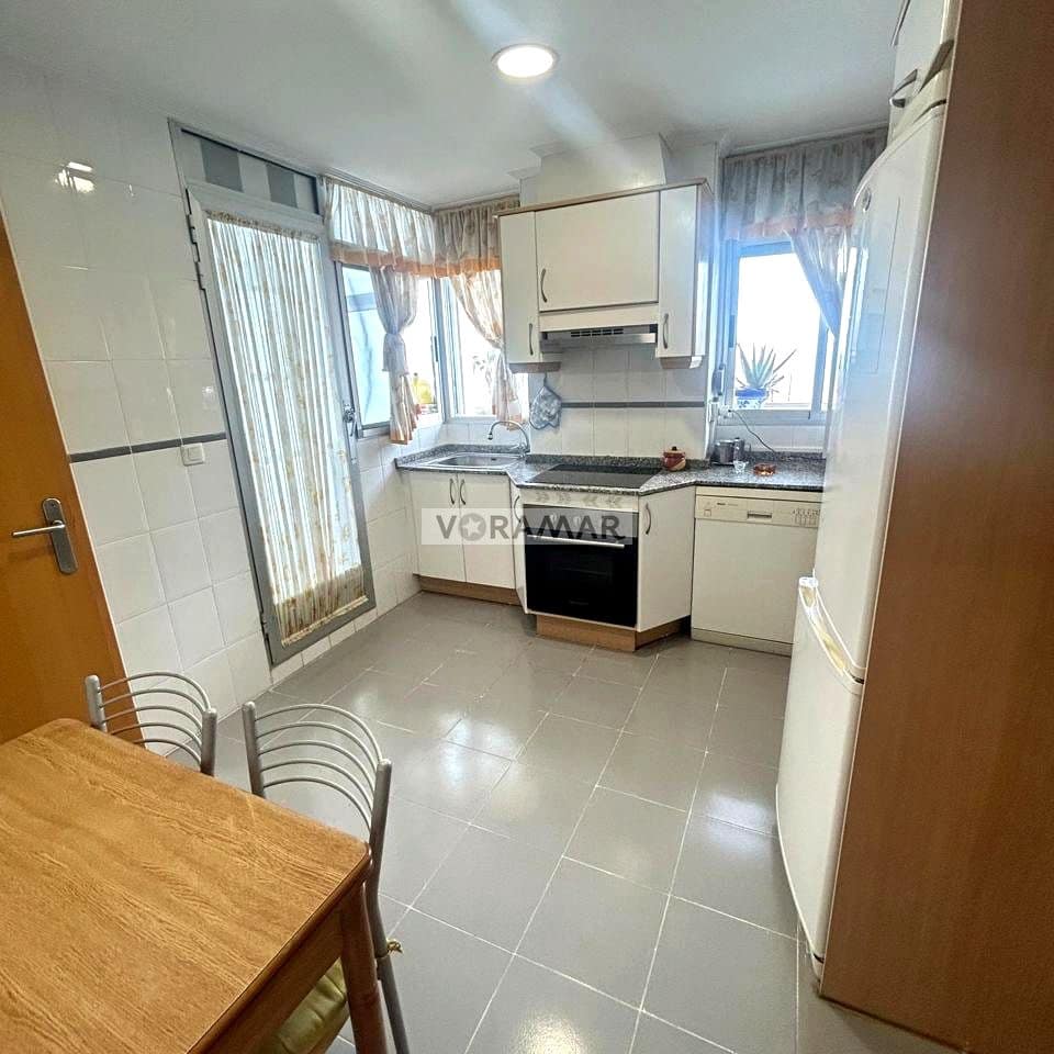 3 sypialnia Mieszkanie do wynajęcia w Miasto Walencja z garażem - 1 800 € (Ref: 9516514)