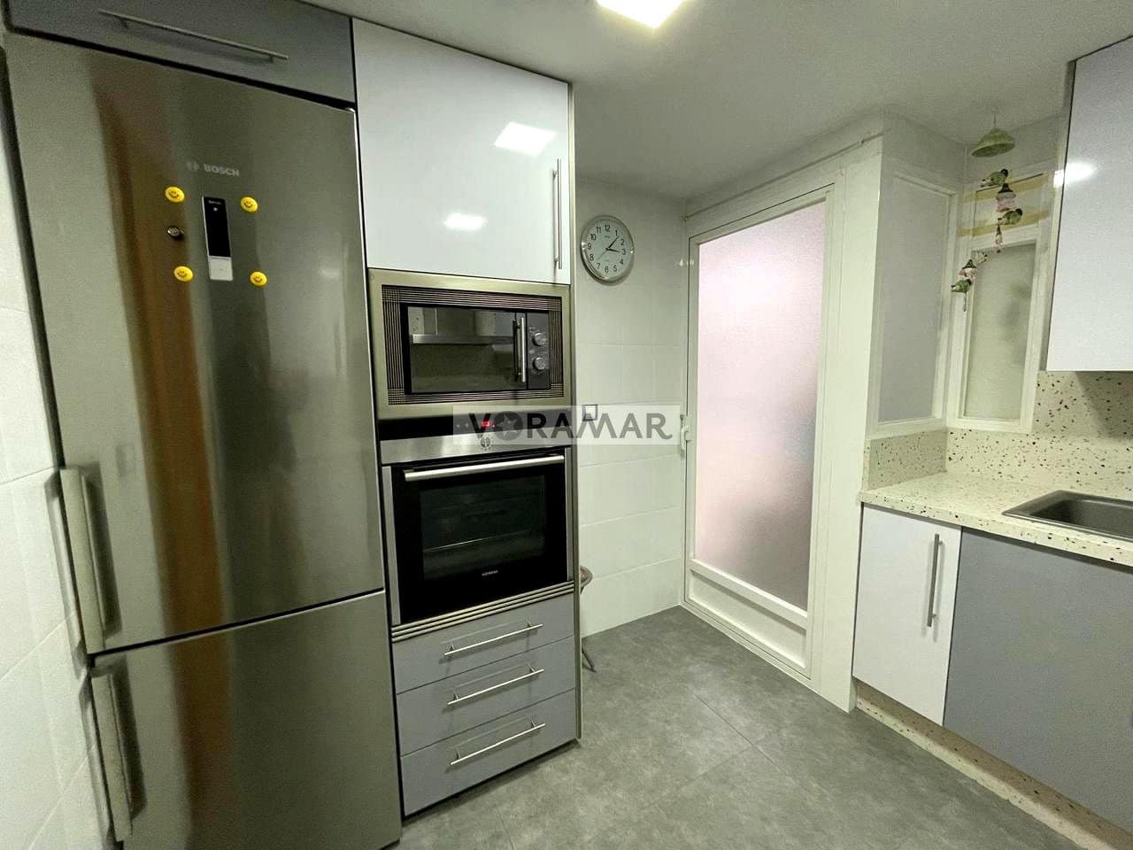 3 soverom Leilighet til leie i Alboraya / Alboraia med garasje - € 1 500 (Ref: 9518254)