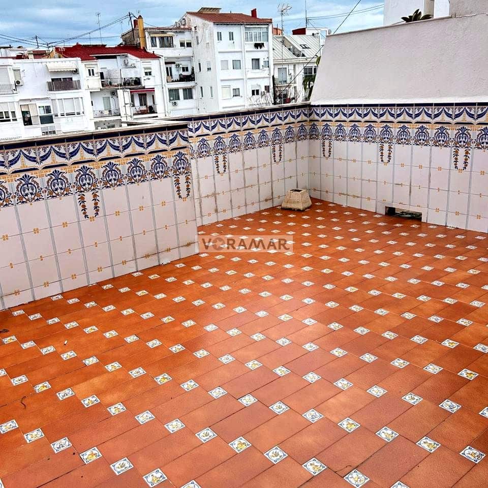 3 bedroom Flat for sale in Valencia city with garage - € 650,000 (Ref: 9525284)