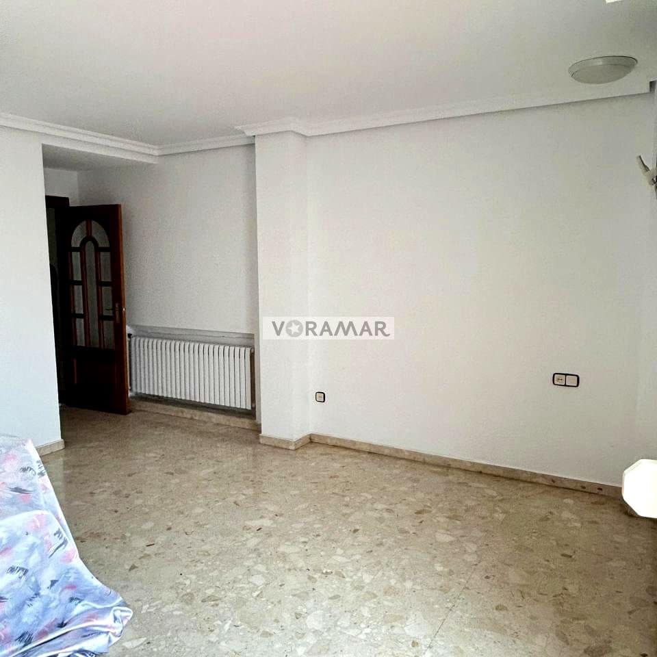 3 bedroom Flat for sale in Valencia city with garage - € 650,000 (Ref: 9525284)