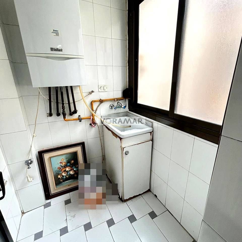 3 bedroom Flat for sale in Valencia city with garage - € 650,000 (Ref: 9525284)