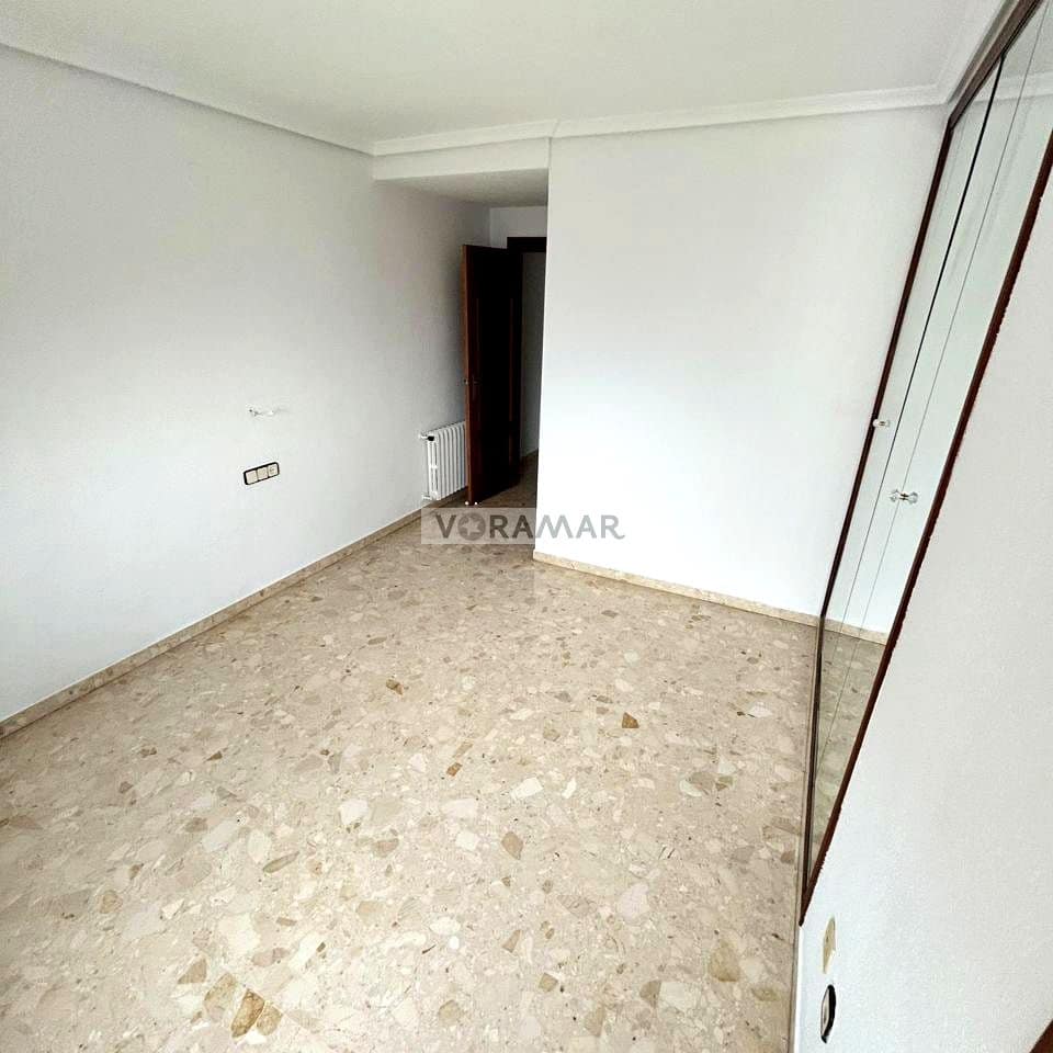 3 bedroom Flat for sale in Valencia city with garage - € 650,000 (Ref: 9525284)
