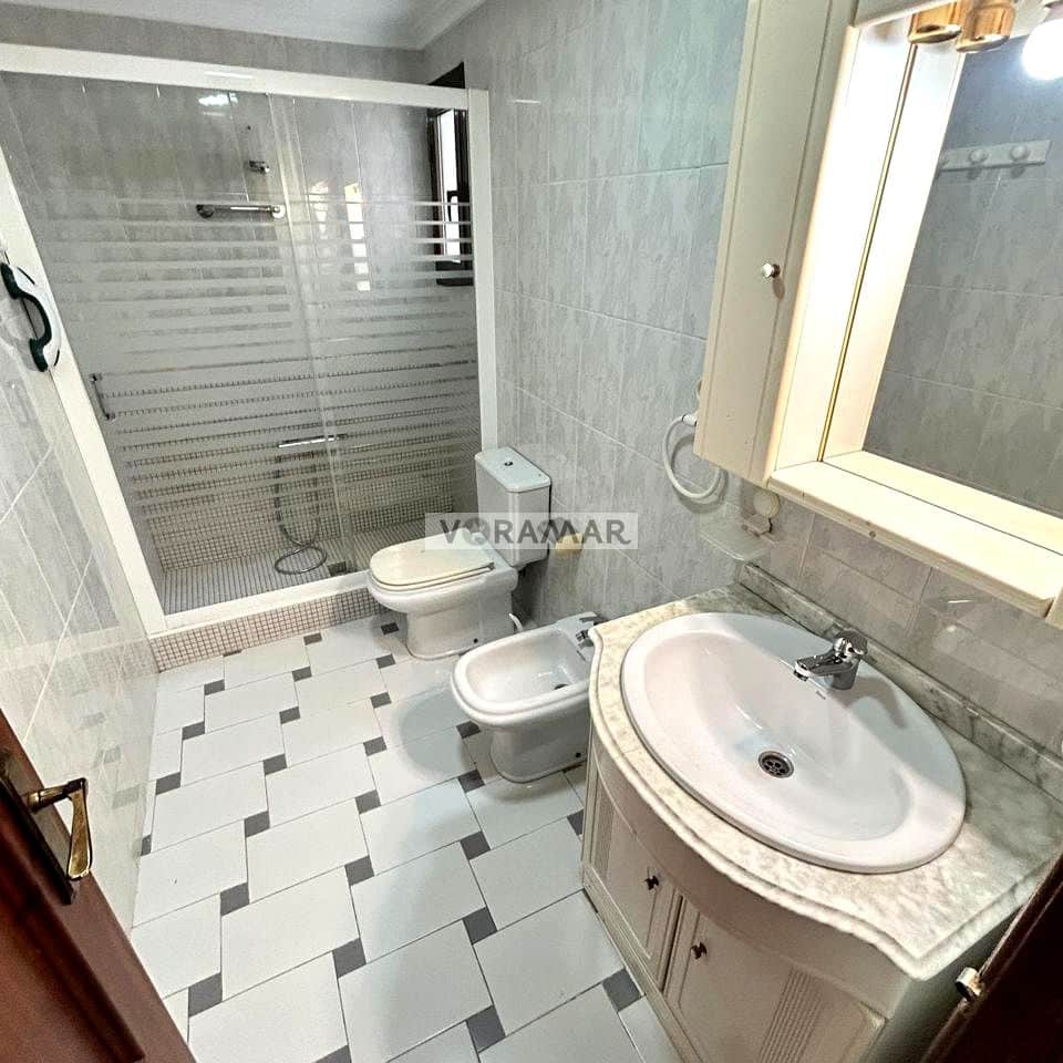 3 bedroom Flat for sale in Valencia city with garage - € 650,000 (Ref: 9525284)