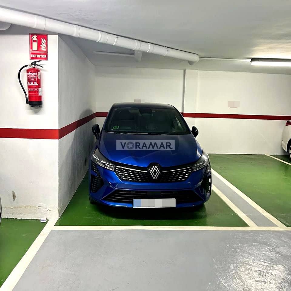 3 bedroom Flat for sale in Valencia city with garage - € 650,000 (Ref: 9525284)