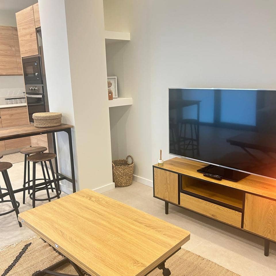 1 soveværelse Lejlighed til leje i Valencia by - € 1.400 (Ref: 9553038)